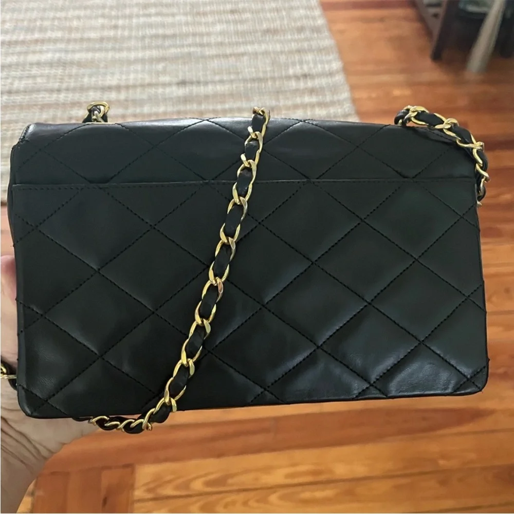 Chanel Single Flap Bag - Picture 7 of 13